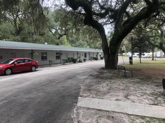 Cindy'S Motel & Rv Park Mayo エクステリア 写真