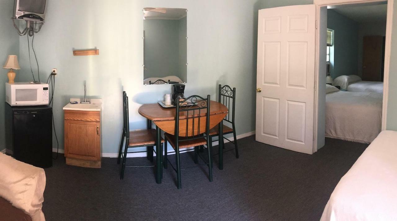 Cindy'S Motel & Rv Park Mayo エクステリア 写真